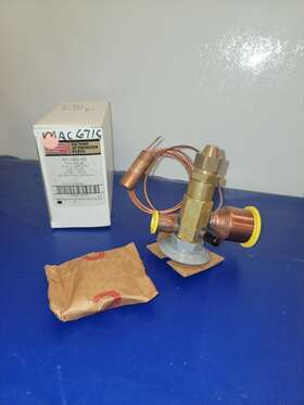 Ea03sc455 Carrier Factory Authorized Parts Txv Valve. Open Box. Fast Shipping