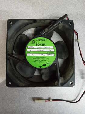 4715pl-05w-b30 Minebea Mineba Boxer Nbm Cooling Fan 2 Wire 24v Dc 0.3a P/n Thailand