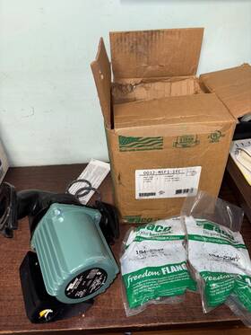 0012-msf1 Taco New Smashed -ifc 3 Speed Cast Iron Circulator Pump 115v 1-1/2 Inch