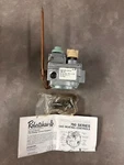 Robertshaw 700-202 Hydraulic Snap-action Combination Gas Valve, Model 7000ASR. Fixed Price $155.50.